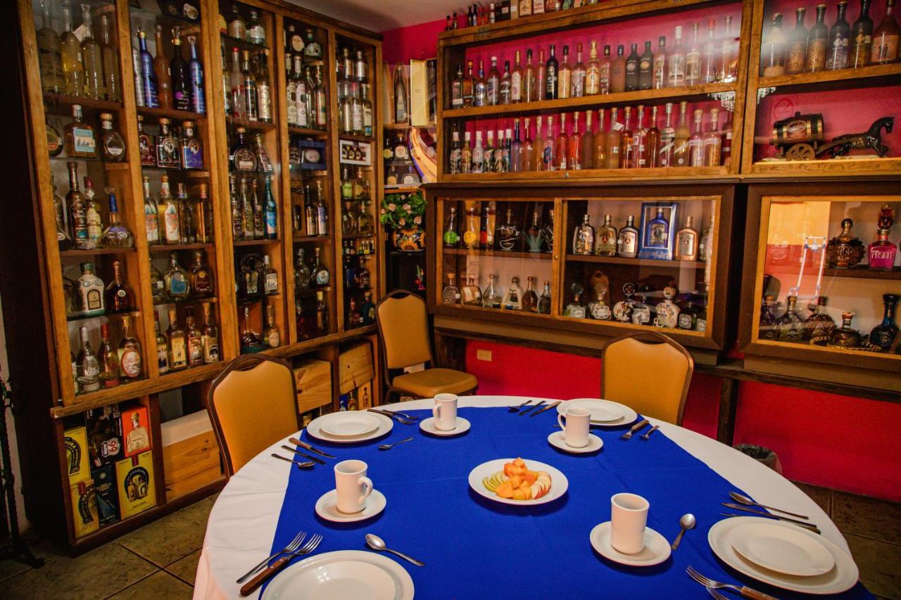 Hotel Boutique El Viejo Mundo Hidalgo del Parral Kültér fotó
