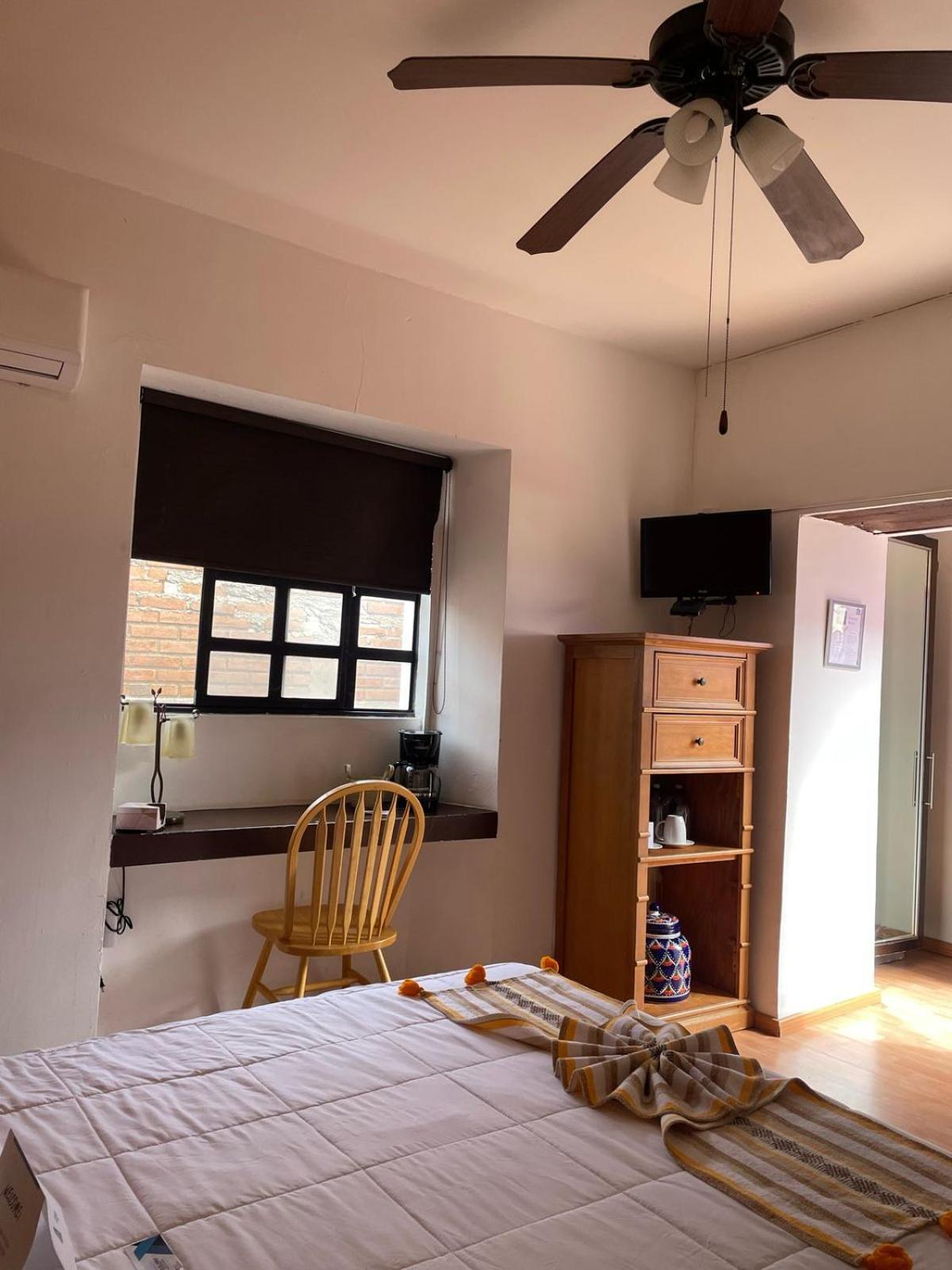 Hotel Boutique El Viejo Mundo Hidalgo del Parral Kültér fotó